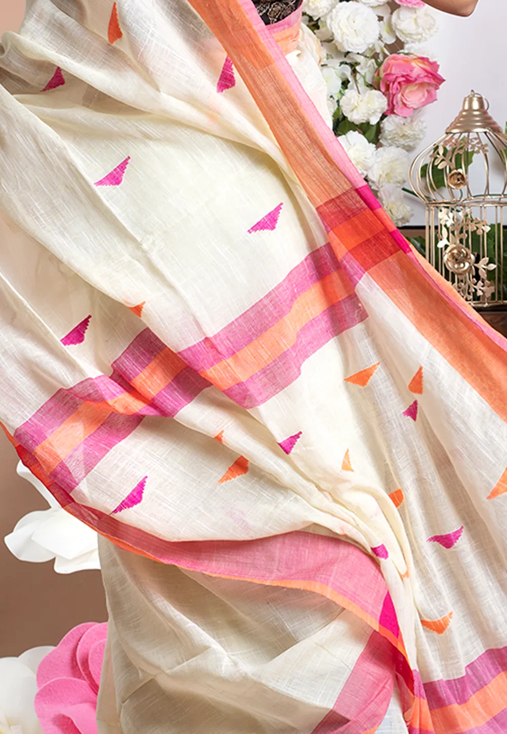 ivory handloom saree with multicolor pyramid motifs 6023d582b3e81 1612961154 1