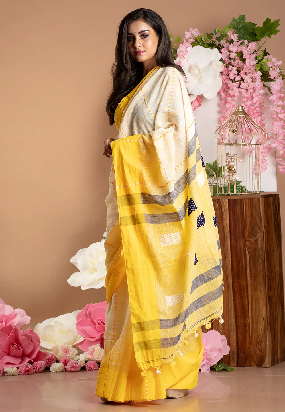 offwhite handloom saree with contrasting border yellow motifs 6023ca03ca3ea 1612958211