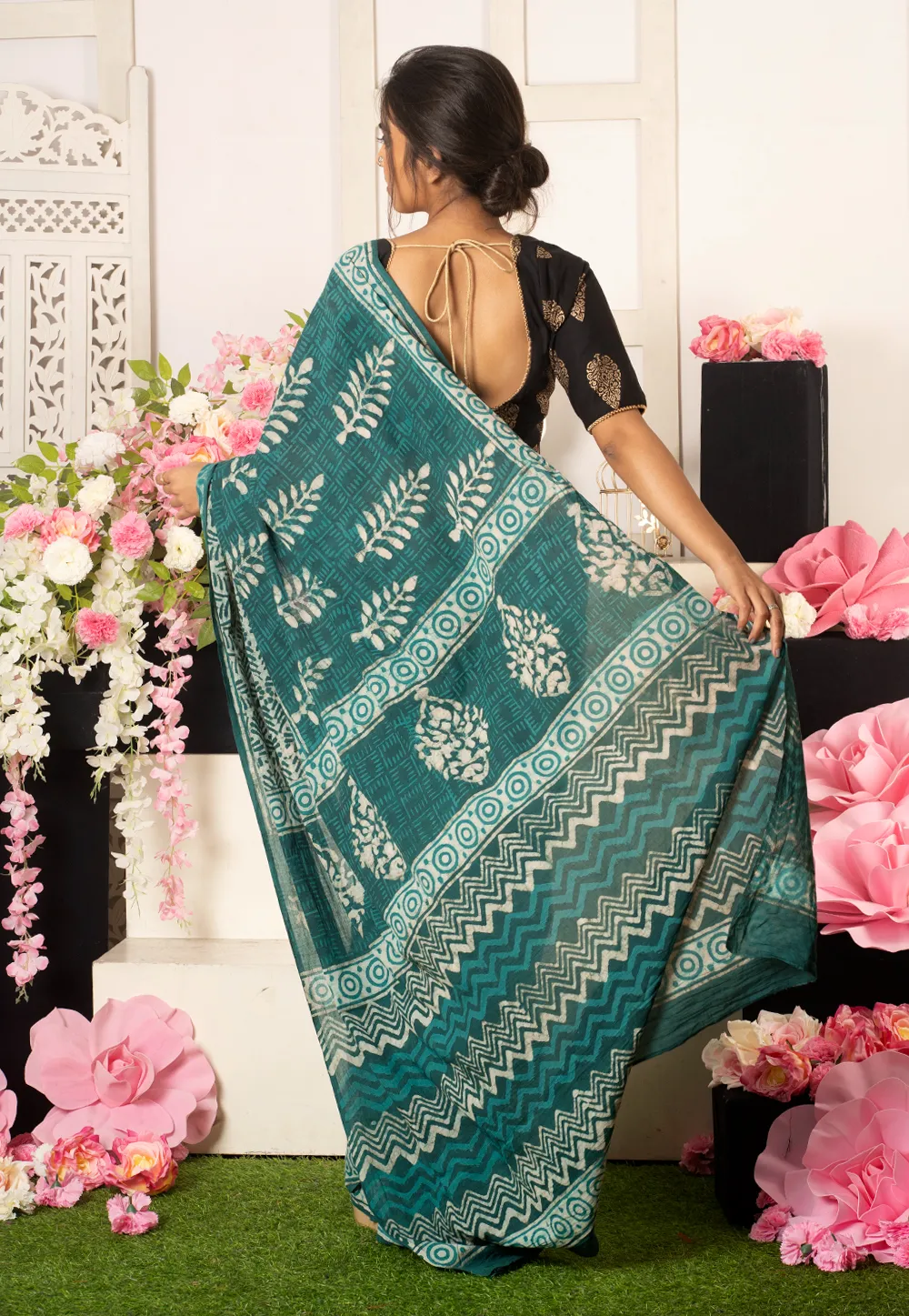 teal bagru cotton malmal saree with leaf print 601aa064eb5ff 1612357732