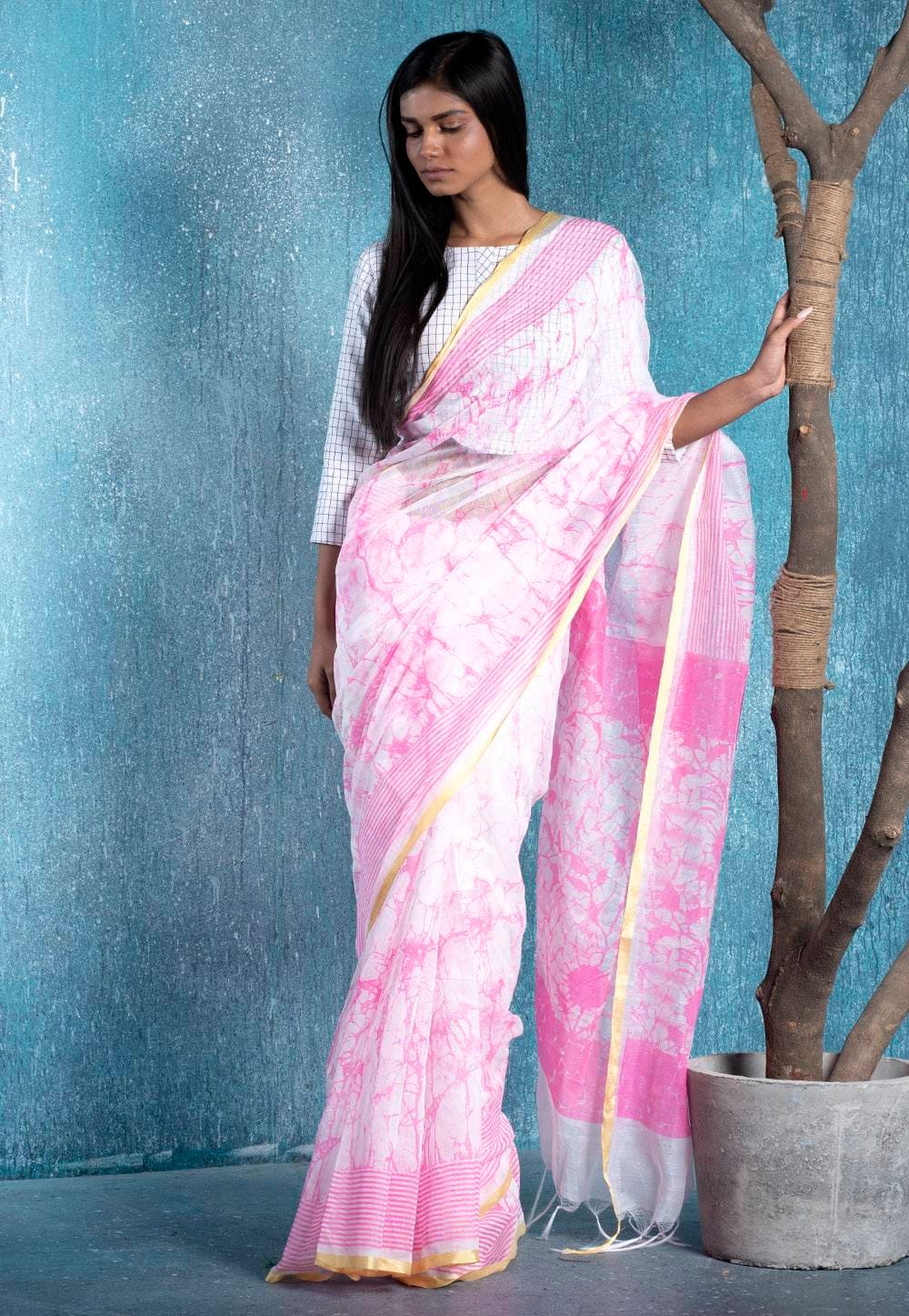 pink on white printed blended cotton saree 618fa374d25d3 1636803444