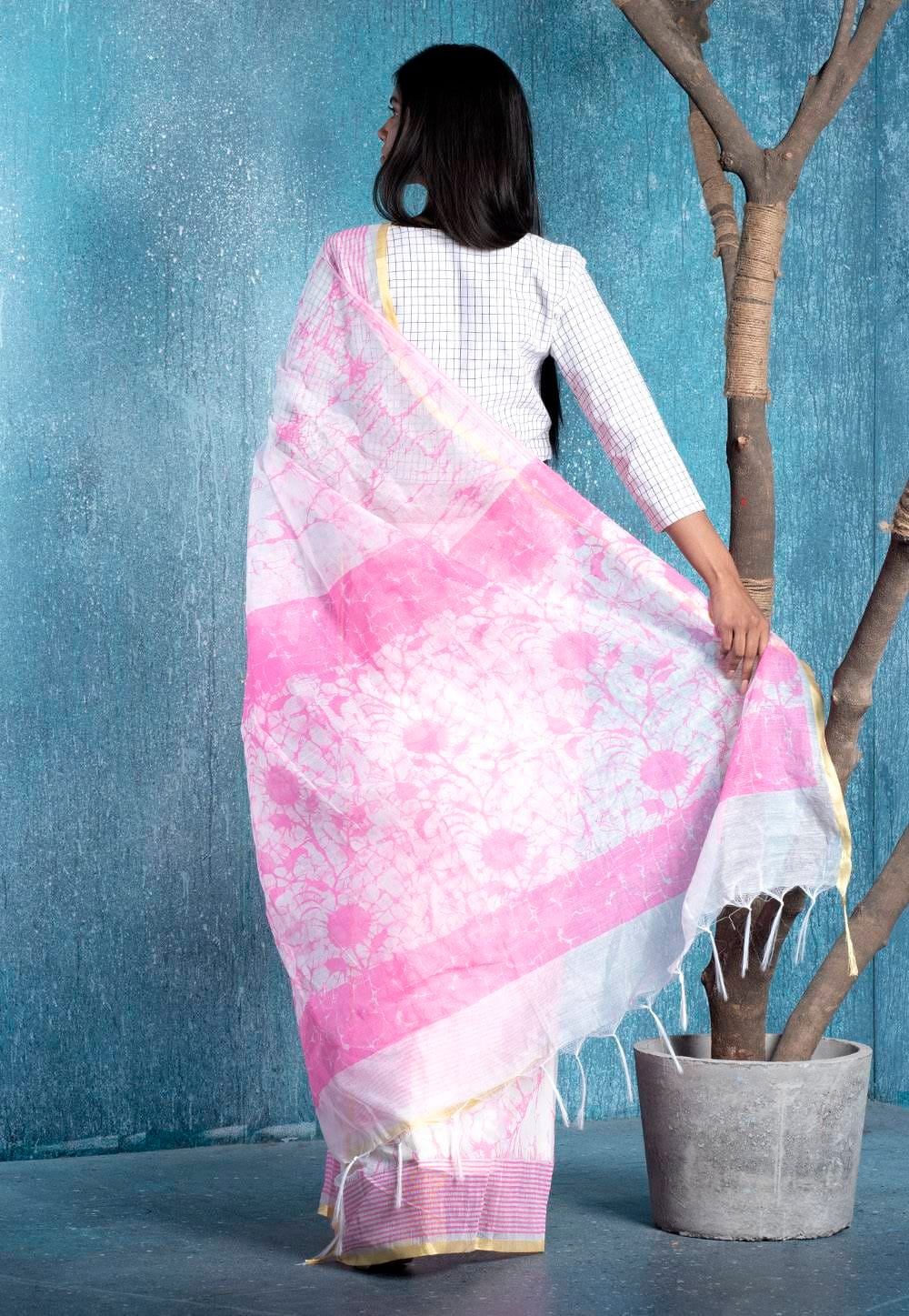 pink on white printed blended cotton saree 618fa37567dfd 1636803445