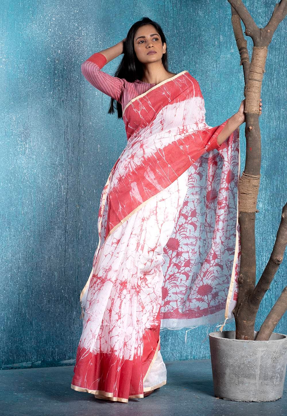 red and white marble print handloom blended cotton saree 618fa41e09137 1636803614