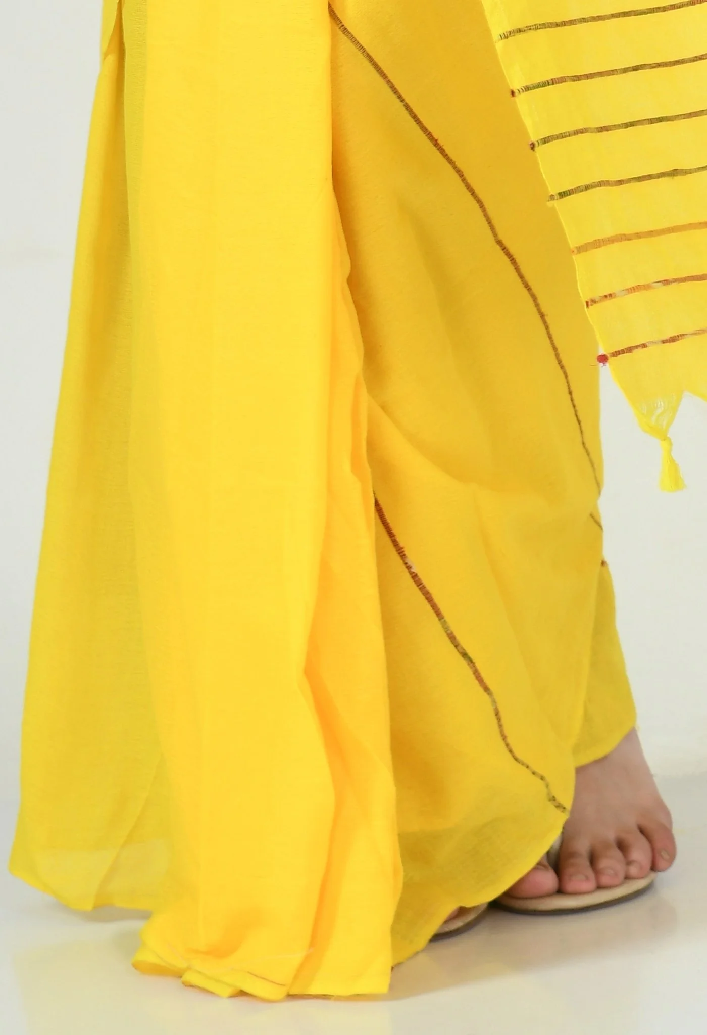 yellow khesh saree 743130