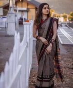 Premium Quality Exclusive Traditional Grey colour Begumpuri Handloom Cotton Sarees With Unstitched Blouse Piece